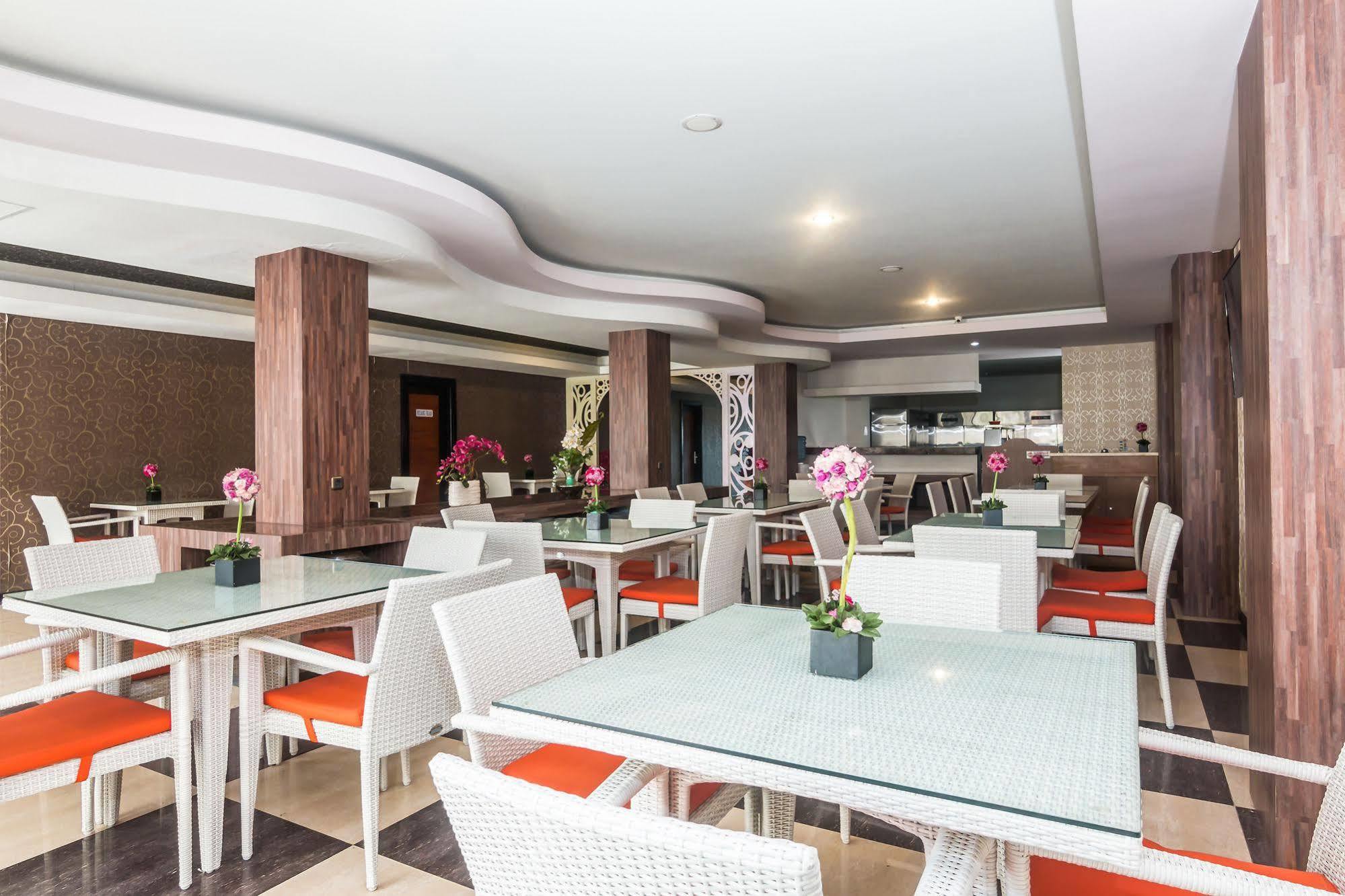 Zen Rooms Denpasar Marlboro Exterior photo