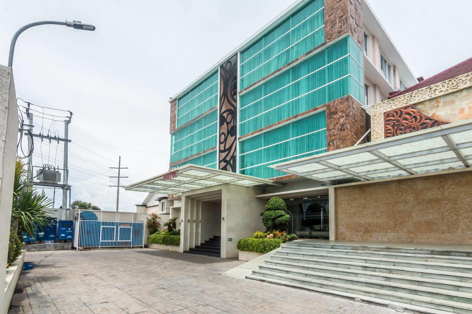 Zen Rooms Denpasar Marlboro Exterior photo