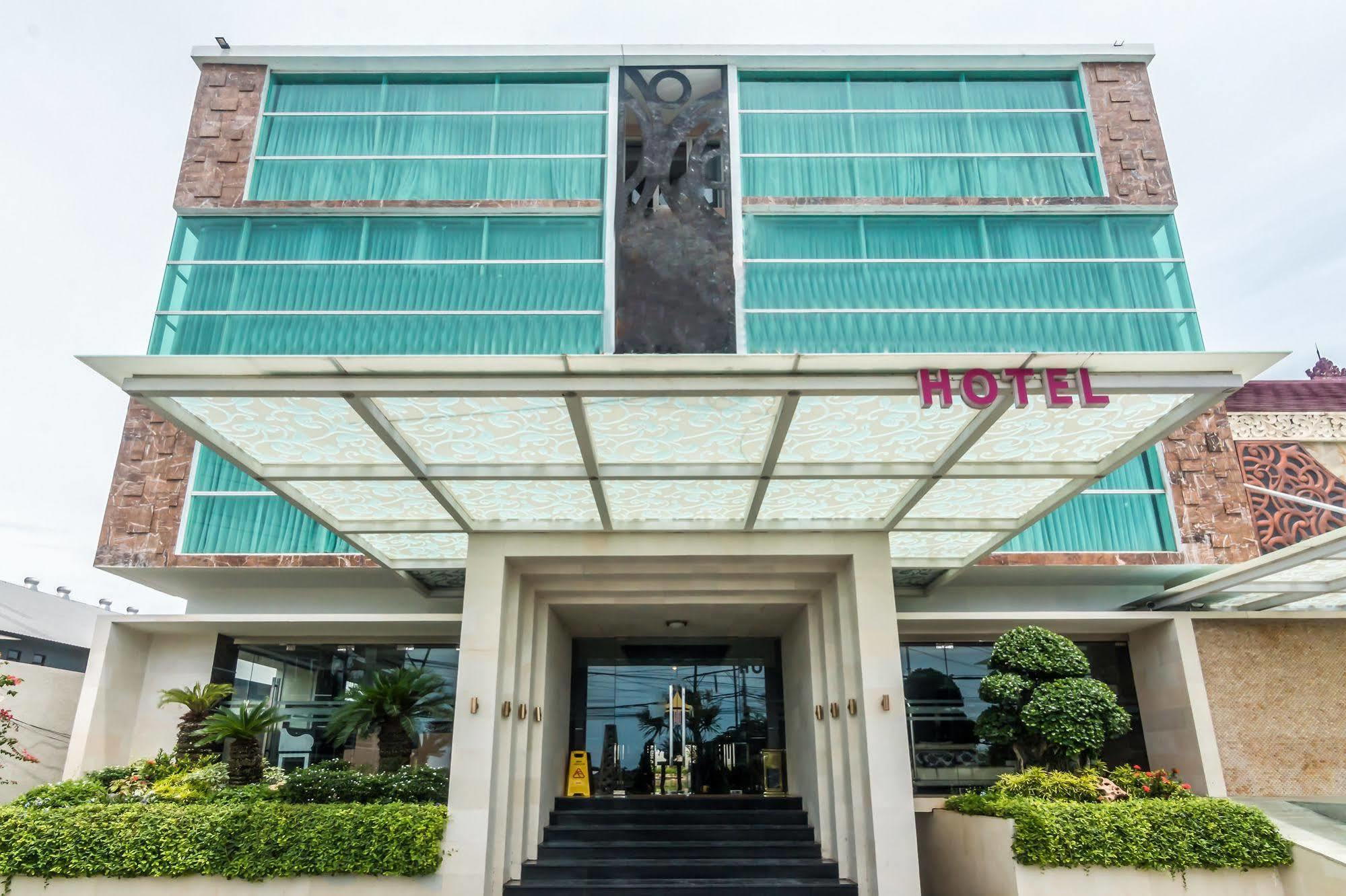 Zen Rooms Denpasar Marlboro Exterior photo